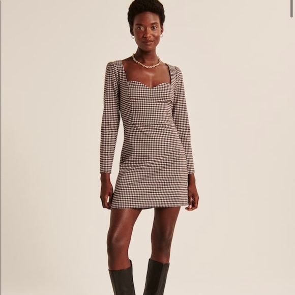 Abercrombie and Fitch sweetheart slim mini dress - Picture 2 of 2